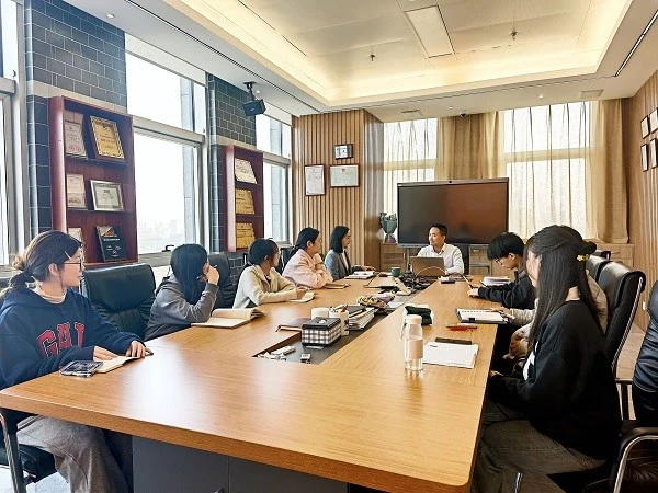 Year-end summary meeting Year-end summary meeting